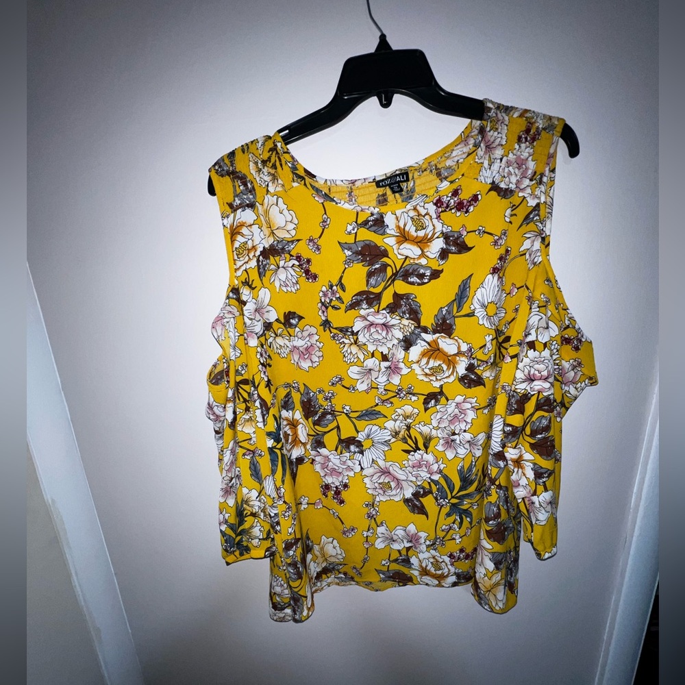 Floral Roz and Ali blouse